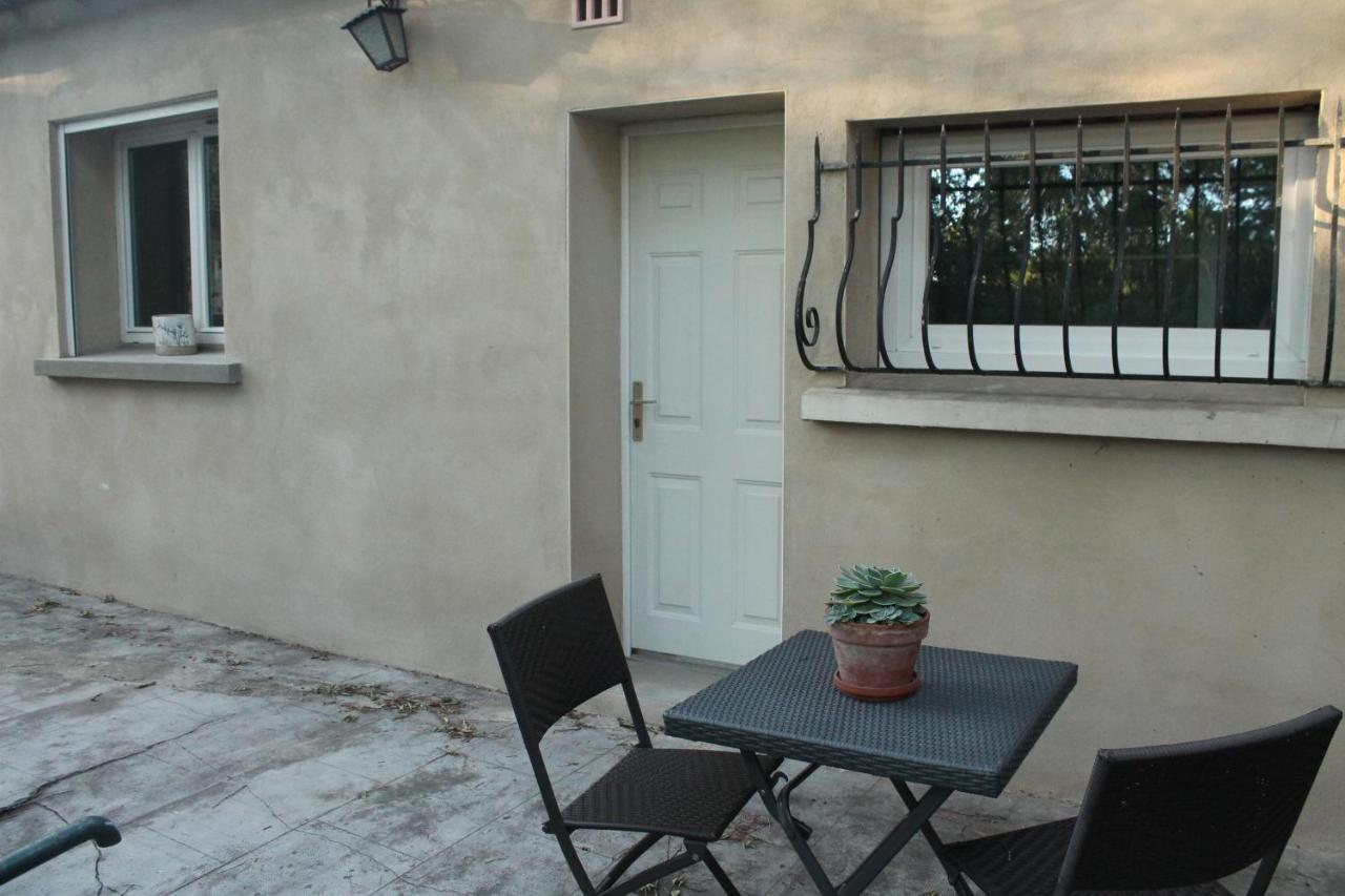 Chambre Privee Avec Parking Nîmes Zewnętrze zdjęcie